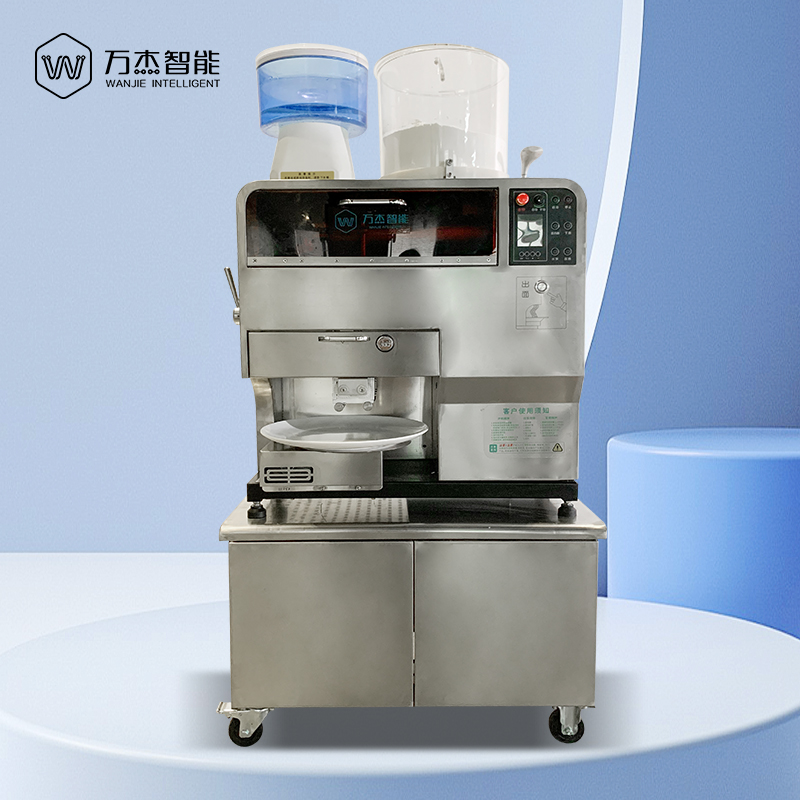 Many people using automatic noodle machine